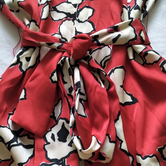 Zara red floral dress - Picture 6 of 11